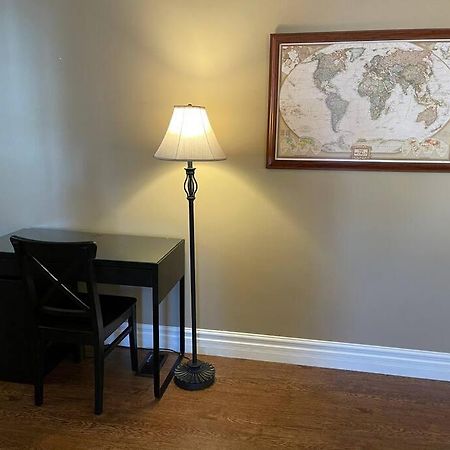 Cozy 2 Bedroom Home In Chatham - Left Side Екстер'єр фото